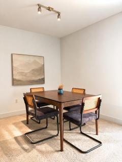 Third Ward Apt Near Summerfest with Gym and Balcony - Sleeps 4 - 3