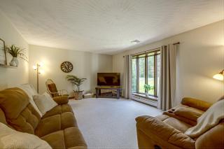 Charming Lewisburg Home w/ Hot Tub & Games! - 8