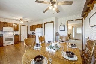 Charming Lewisburg Home w/ Hot Tub & Games! - 5