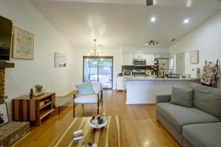 10 Mi to Dtwn Little Rock! Patio & Fire Pit - 4