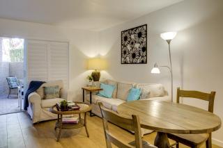 1 Mi to Old Town: Scottsdale Condo w/ Pool Access - 3