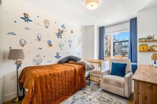 SKY LINE View, Private Rooftop, Luxury Downtown, Off 17th Ave YYC! - 1