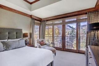 Platinum Vail Ritz-Carlton 3 Bedroom Mountain Residence Just One Block From The Eagle Bahn Gondola - Vail - 7