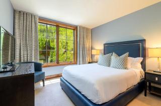 Platinum Vail Ritz-Carlton 3 Bedroom Mountain Residence Just One Block From The Eagle Bahn Gondola - Vail - 2