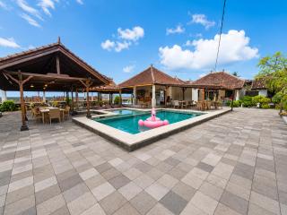 Exclusive Beachfront Resort Stay 24 Bedrooms - 0