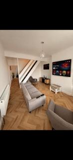 Luxury 2 bed house rawmarsh Rotherham - 0