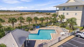 Condo Near the Beach with Pool Wifi Washer & Dryer - 0
