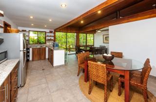 Casa de campo de lujo con 3 habitaciones en urbanización privada en la naturaleza con piscina publica con aire acondicionado y wifi en santa cruz, Galapagos - 1