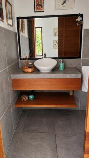 Casa de campo de lujo con 3 habitaciones en urbanización privada en la naturaleza con piscina publica con aire acondicionado y wifi en santa cruz, Galapagos - 5