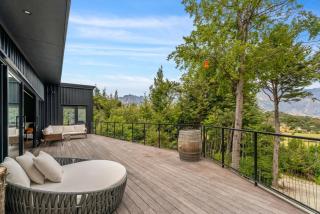 Family home in the forest epic views & spa - 6