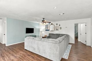 Spacious 4BR Home in DeRidder - 1