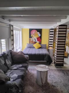 Studio 33 - Bundaberg - 0