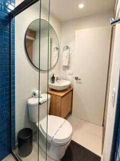 Hospedaje cerca a Provenza en el Poblado - MAN301 By Roots Rentals - 6