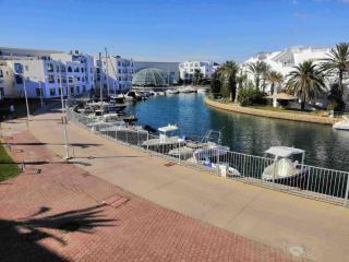Marina Retreat - 9