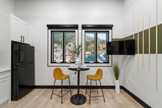 Discover Downtown Nights Near Petco Park & Dining - 4