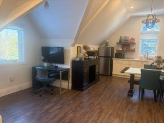 Entire Private one bedroom apartment Alton, Ont - 6