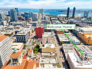 Live Downtown Steps From Petco Park & Gaslamp Fun - 8