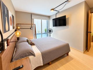 Apartamento privado con patio interno en Medellín ONE103 By Roots Rentals - 5