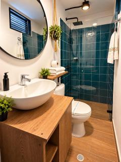 Apartamento privado con patio interno en Medellín ONE103 By Roots Rentals - 4