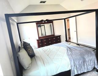 Affordable 3BR 2BATH Home Near I-30 - 2
