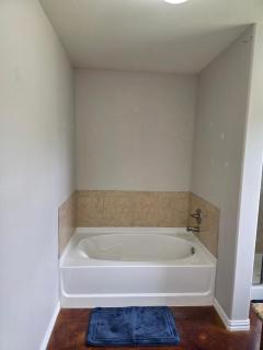 Affordable 3BR 2BATH Home Near I-30 - 8