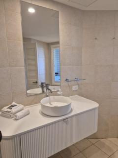 Salt Beach Apartments hosted by Holiday Management Co - 3