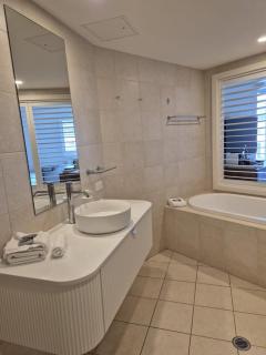 Salt Beach Apartments hosted by Holiday Management Co - 2