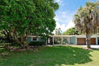 Coastal Bradenton Villa w/ Heated Pool + Spa - 9