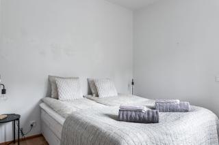 Apartments with Sauna, Balcony & Free Parking - 3