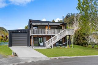 The Cove Escape - Cooks Beach Holiday Home - 0