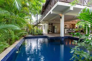 Enkosa 4-Bedroom Wooden Luxury House - 0