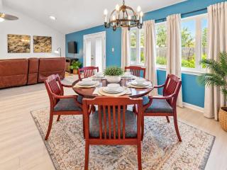 4 Queen Beds and Fire Pit I Energy Corridor - 7