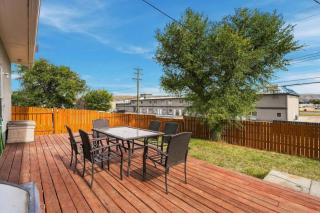 Flintstone Flat - Central 3 Bedroom Escape - 7