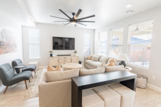 Cozy Sweet Retreat Brand New Private Home w Spa Game Room and Firepit - 1