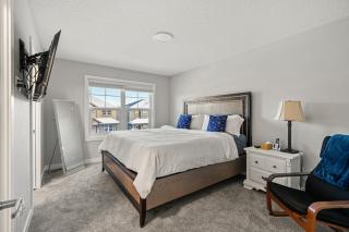 Dog-friendly 4BR, sleeps 12, 3 floors of space - 7