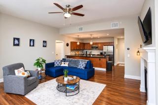 Spacious Dwntwn Suite! RnR HoF, Casino, Stadium - 0
