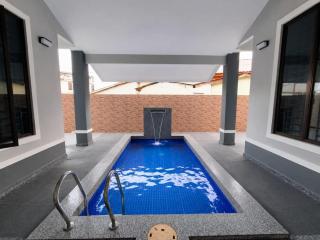 Amzar Homestay with Private Pool - 8