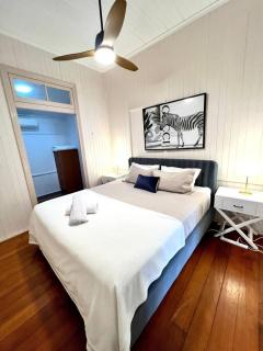 The Verandah Retreat | Stylish Queenslander - 1