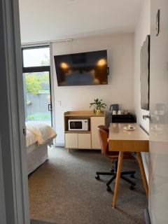 Golden Hour Ensuite - 3