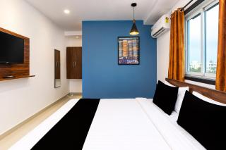 Hotel O SR Grand hotel - 1