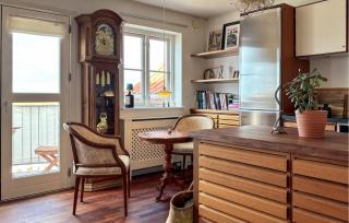 Amazing Apartment In Ebeltoft With House Sea View - 1