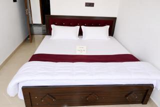 Monishka Palace Homestay - Ayodhya - 1