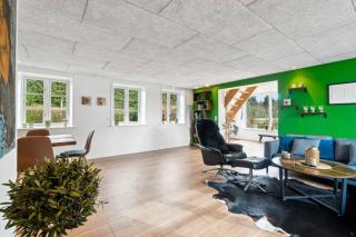 Modernes Haus Mit Raum Zur Entspannung - 3
