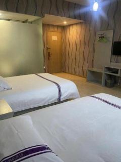 City 118 Hotel Qingdao Licang Pedestrian Street - 3