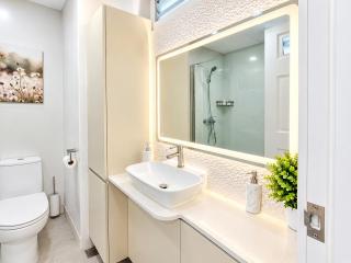 Lapu Lapu Condo Near Tourist Spot, Beaches, Malls and Cebu Airport - 5
