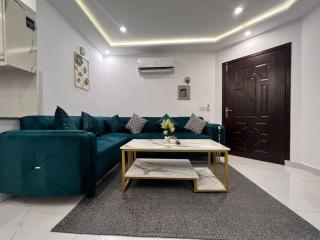 1 BHK Comfort Stays with Free Wi-Fi and Free Parking - Bahria Town - 0