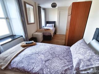 Peterhead Contractors House - 5