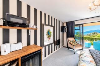 Room with Lake and Mountain Views - Tekapo - 8