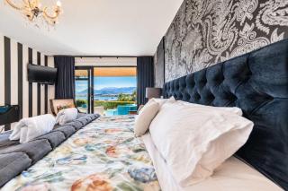 Room with Lake and Mountain Views - Tekapo - 3