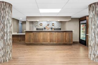 Comfort Suites Near Potomac Mills - 9